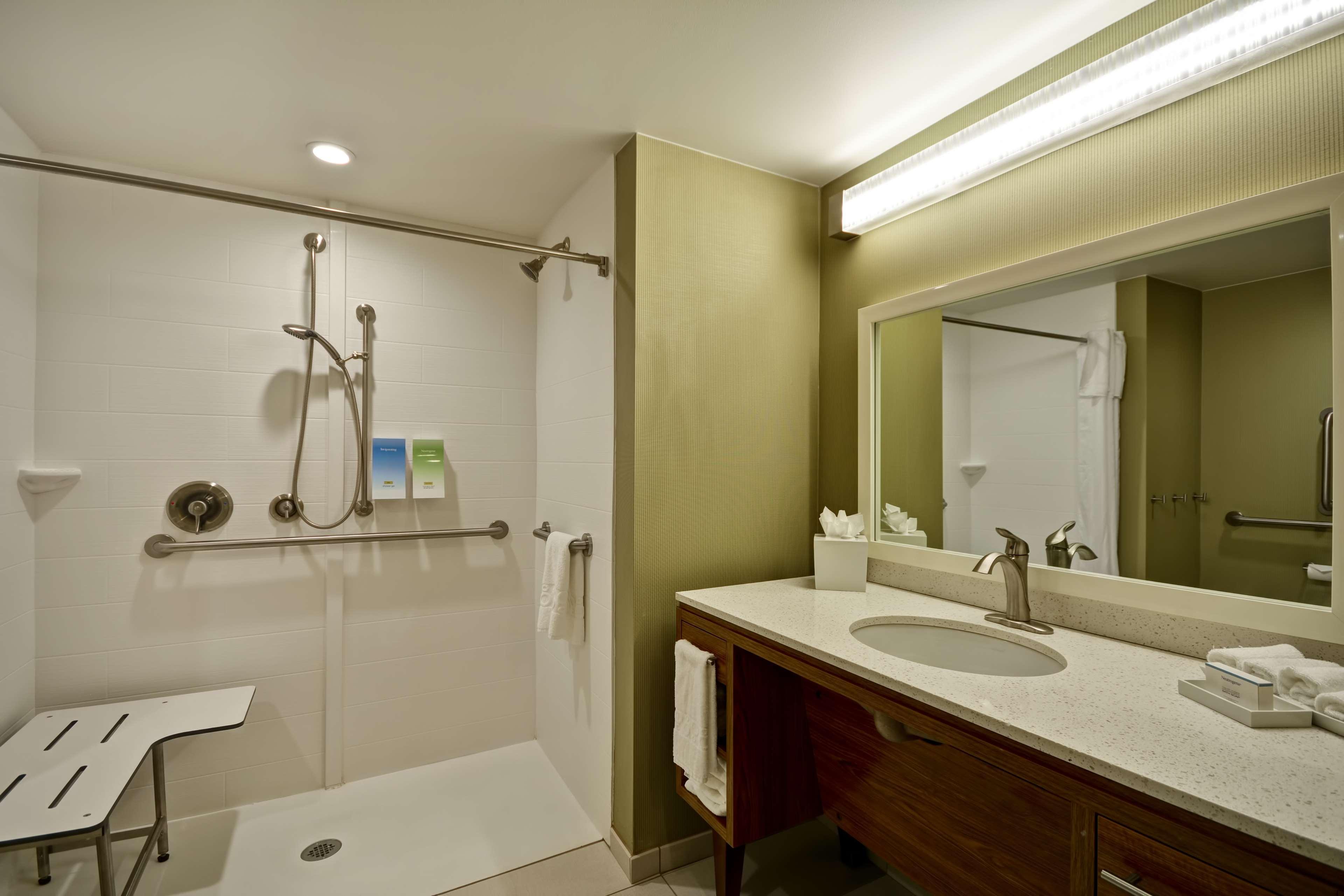Home2 Suites By Hilton Dallas North Park Eksteriør bilde